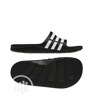 Adidas Duramo