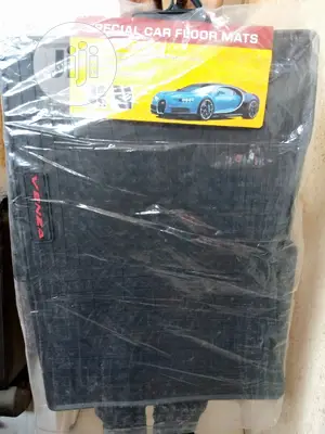 Venza Car Footmat