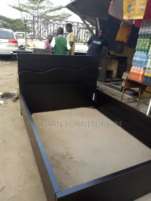 4.Half/6feet Bedframe