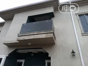 10mm Frameless Glass Handrails