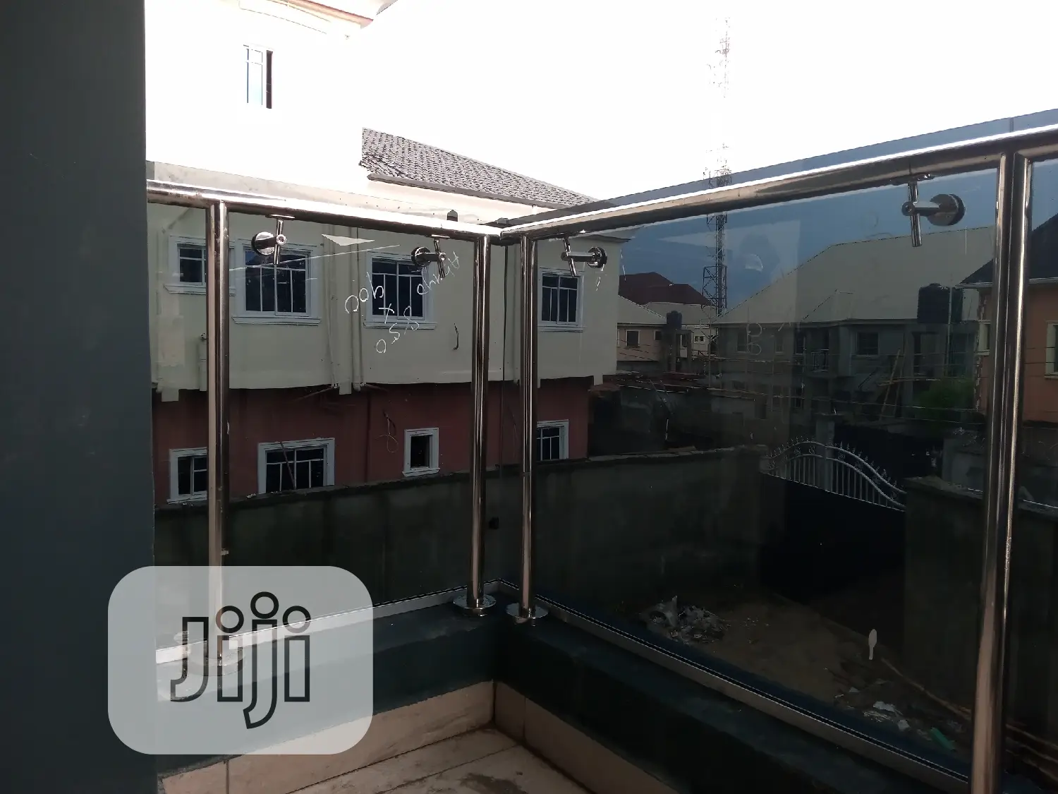 10mm Frameless Glass Handrails