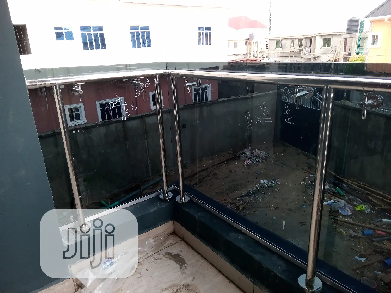 10mm Frameless Glass Handrails