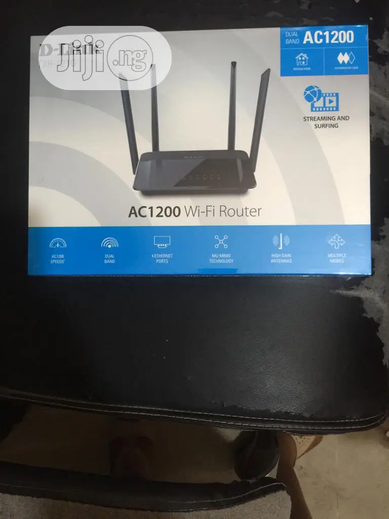 D-Link AC1200 Wi-Fi Router