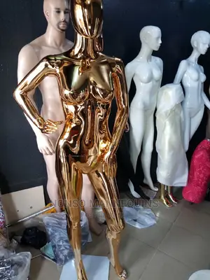 Honey Comb Gold Chrome'l New Mannequins