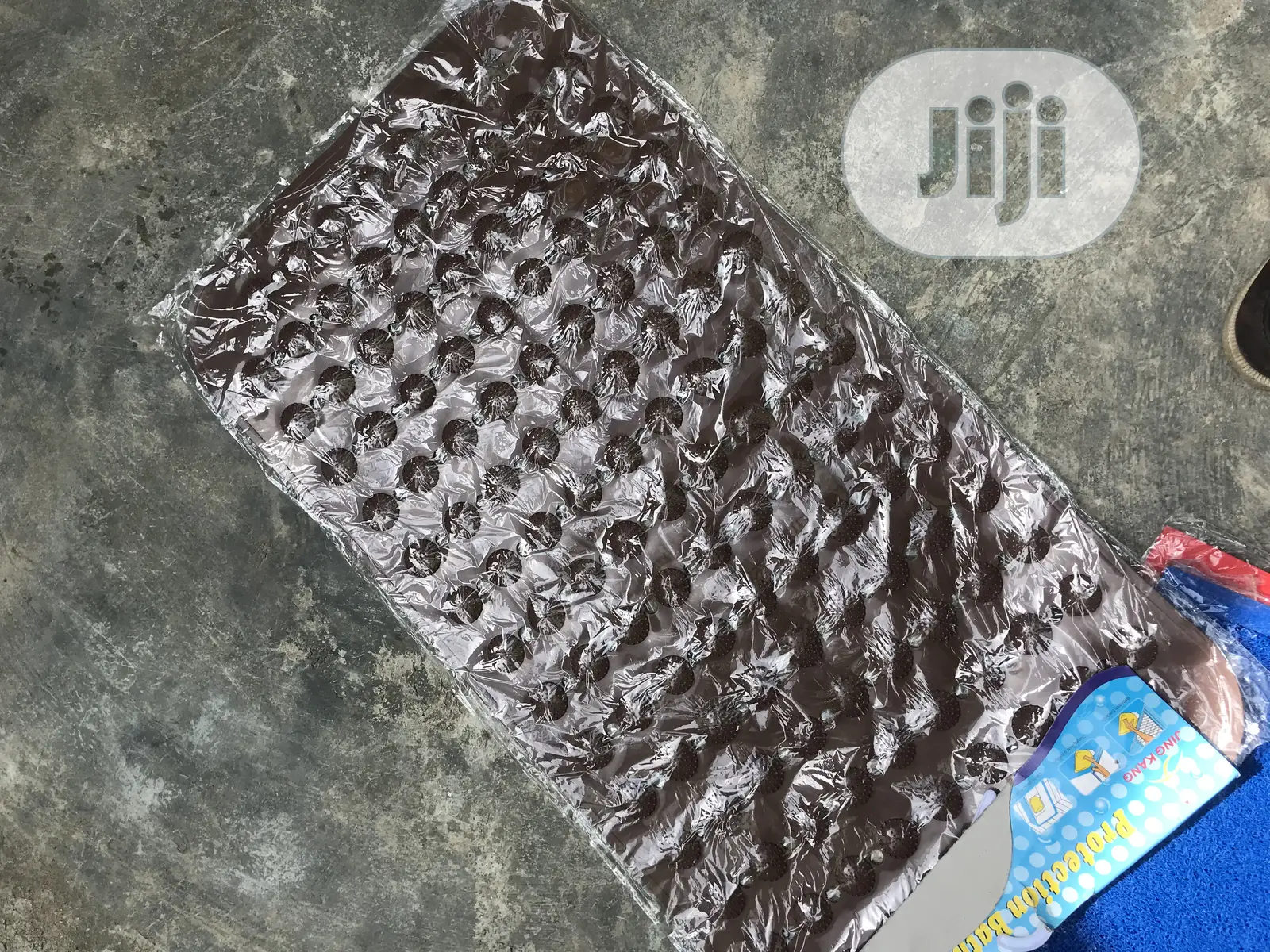 Foreign Doormat for Inside Shower