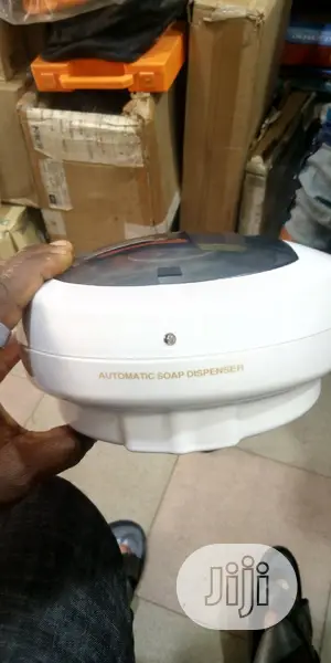 Authomatic Sanitizer Dispenser