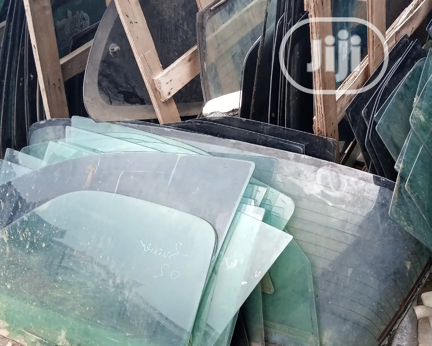 Windscreen