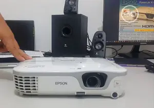 Portable and Extremely Bright Projector