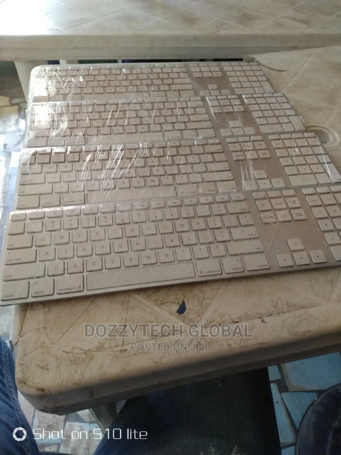 Apple Slim Keyboard