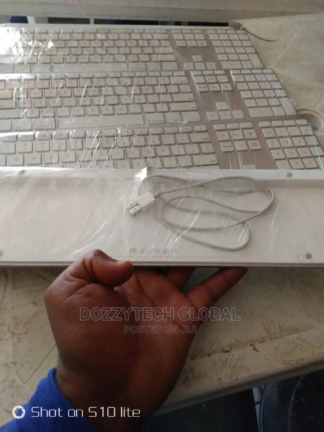 Apple Slim Keyboard
