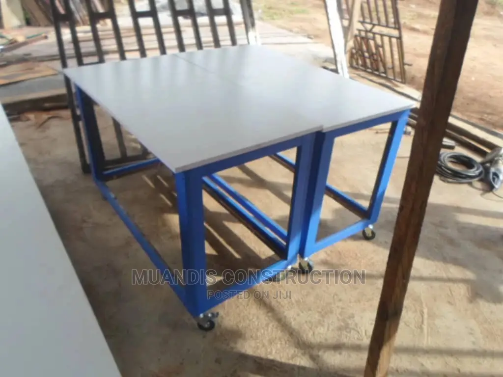 Laboratory Table