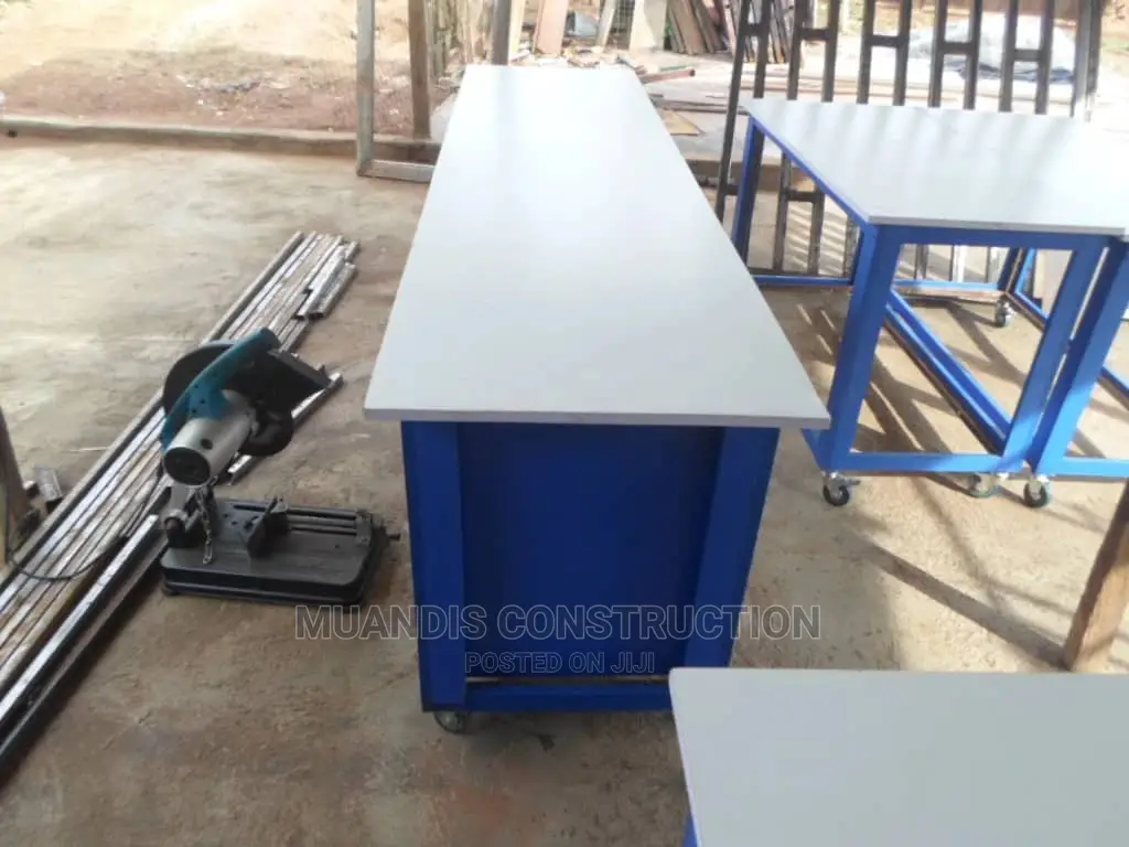 Laboratory Table