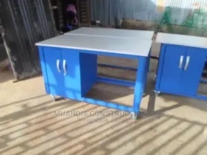Laboratory Table