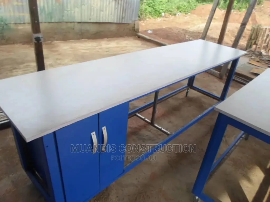 Laboratory Table