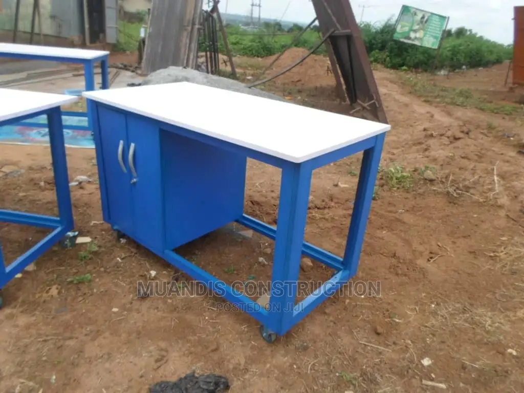 Laboratory Table