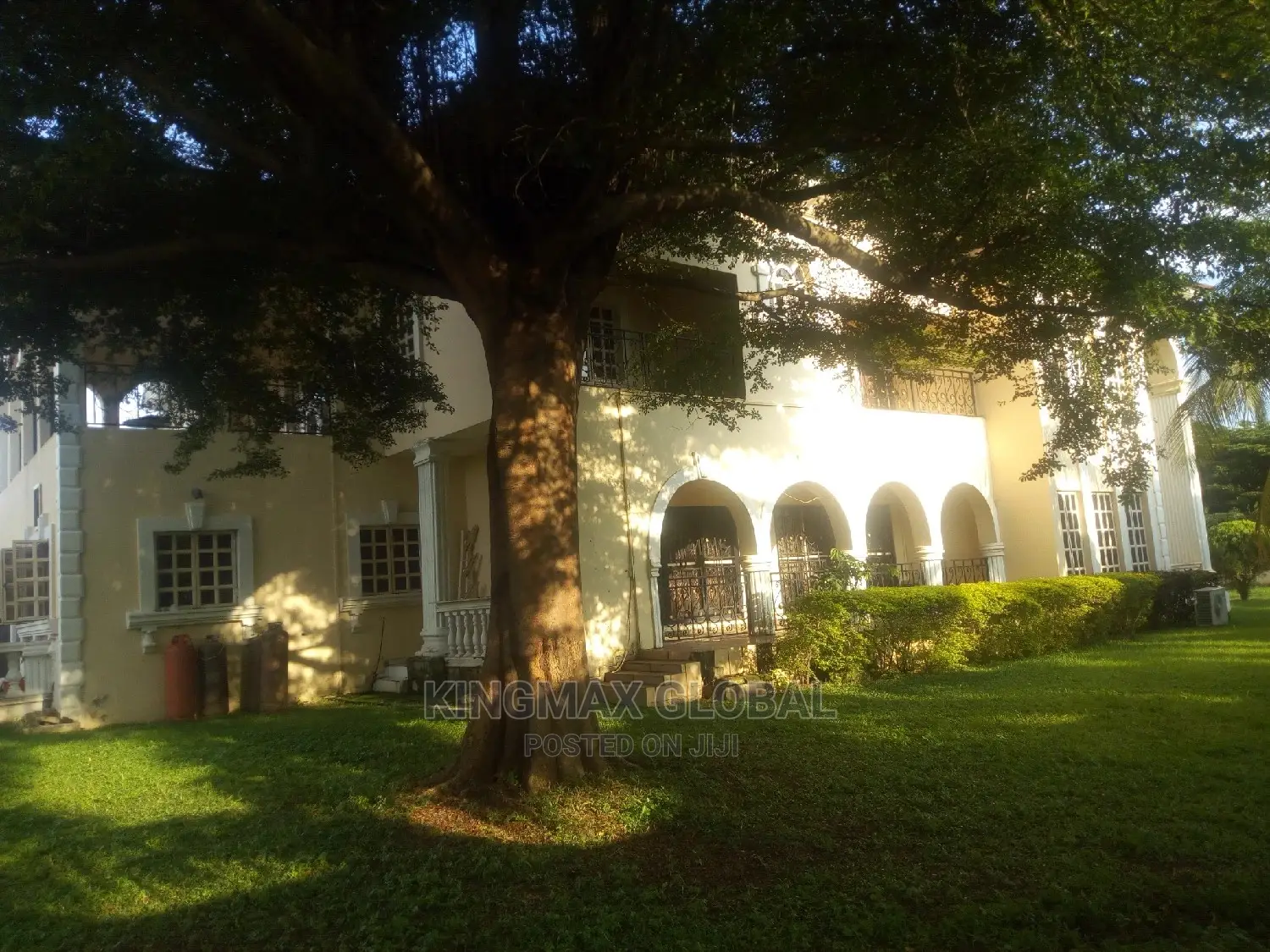 Furnished 7bdrm Maisonette in Jabi for sale