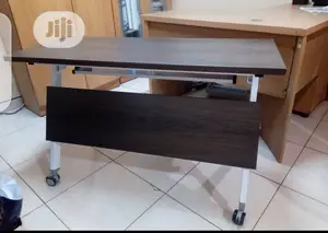 Foldable Training Table