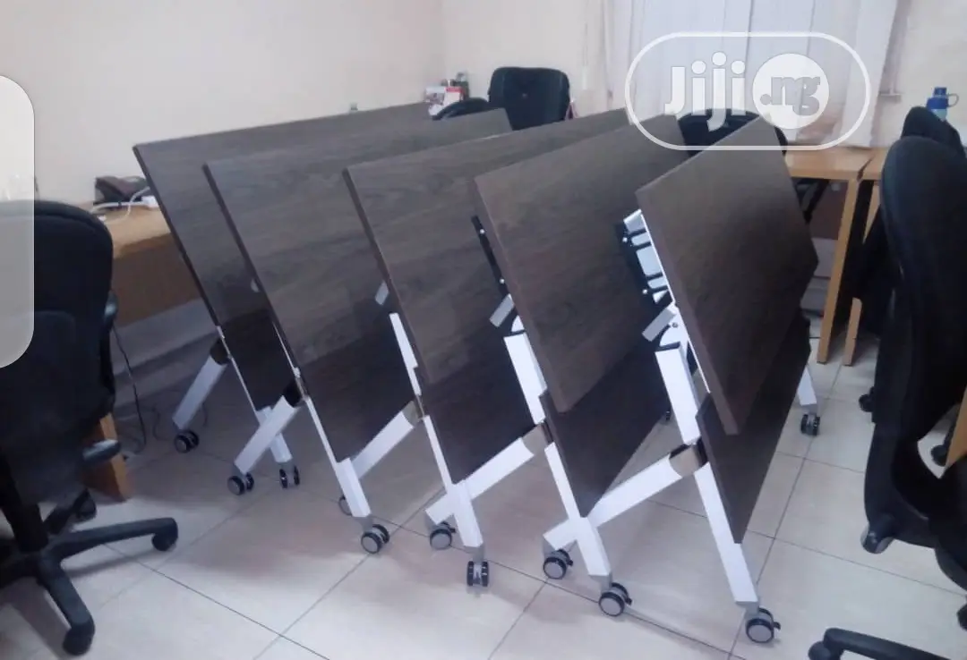 Foldable Training Table
