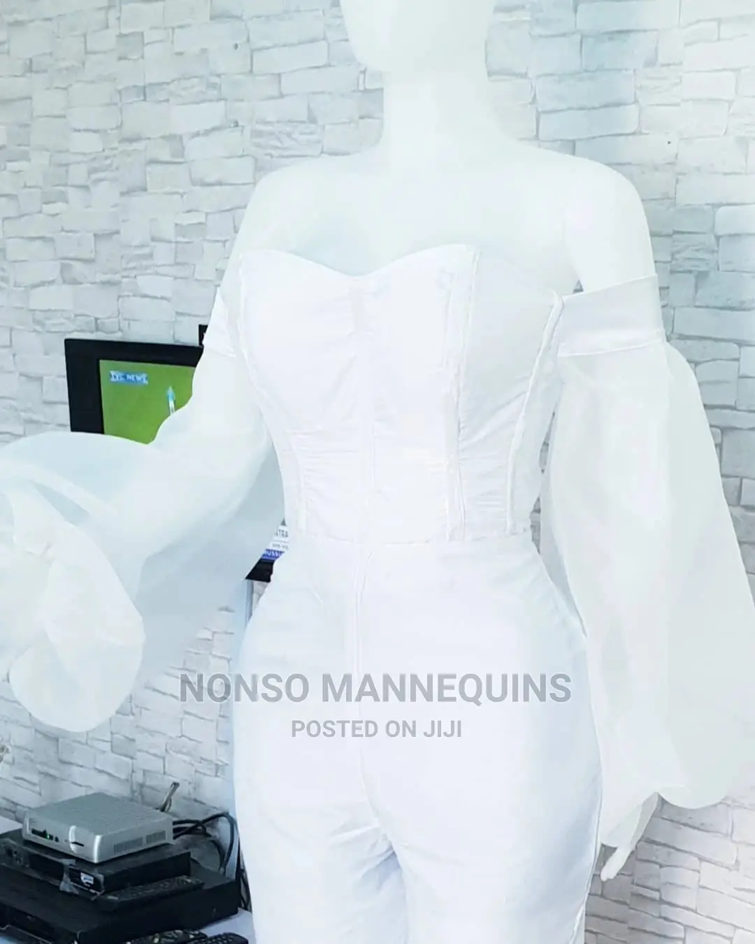 Plastix White Mannequin11