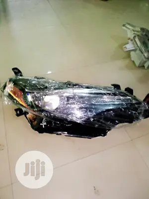 Head Light For Corolla