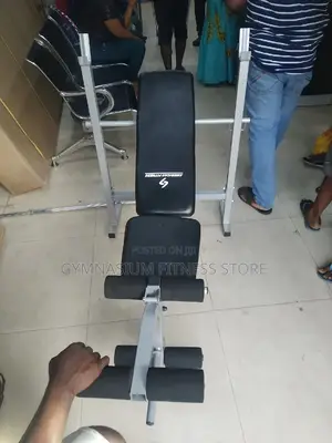 Bench Press With Weight a Fitness 2