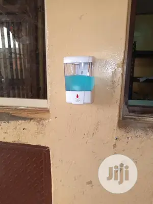 Automatic Soap And Sanitizer Machine