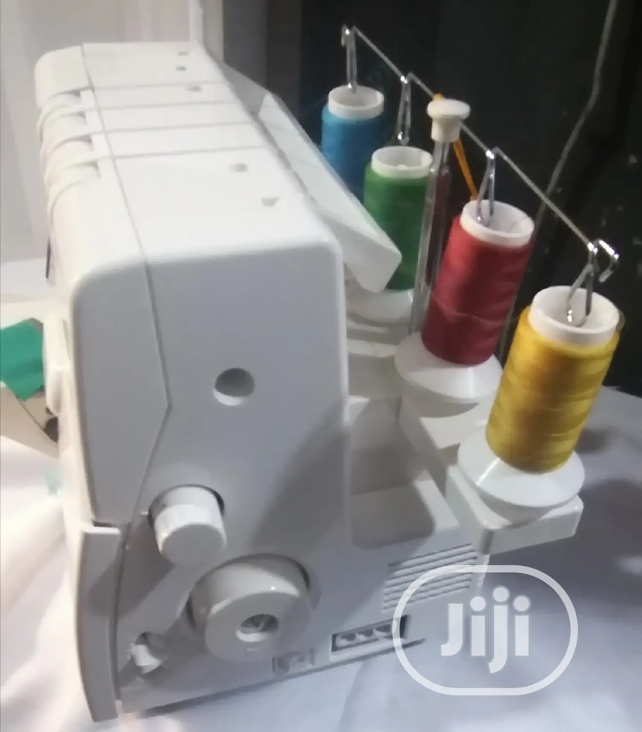 Crown 3/4 Thread Serger Model 610