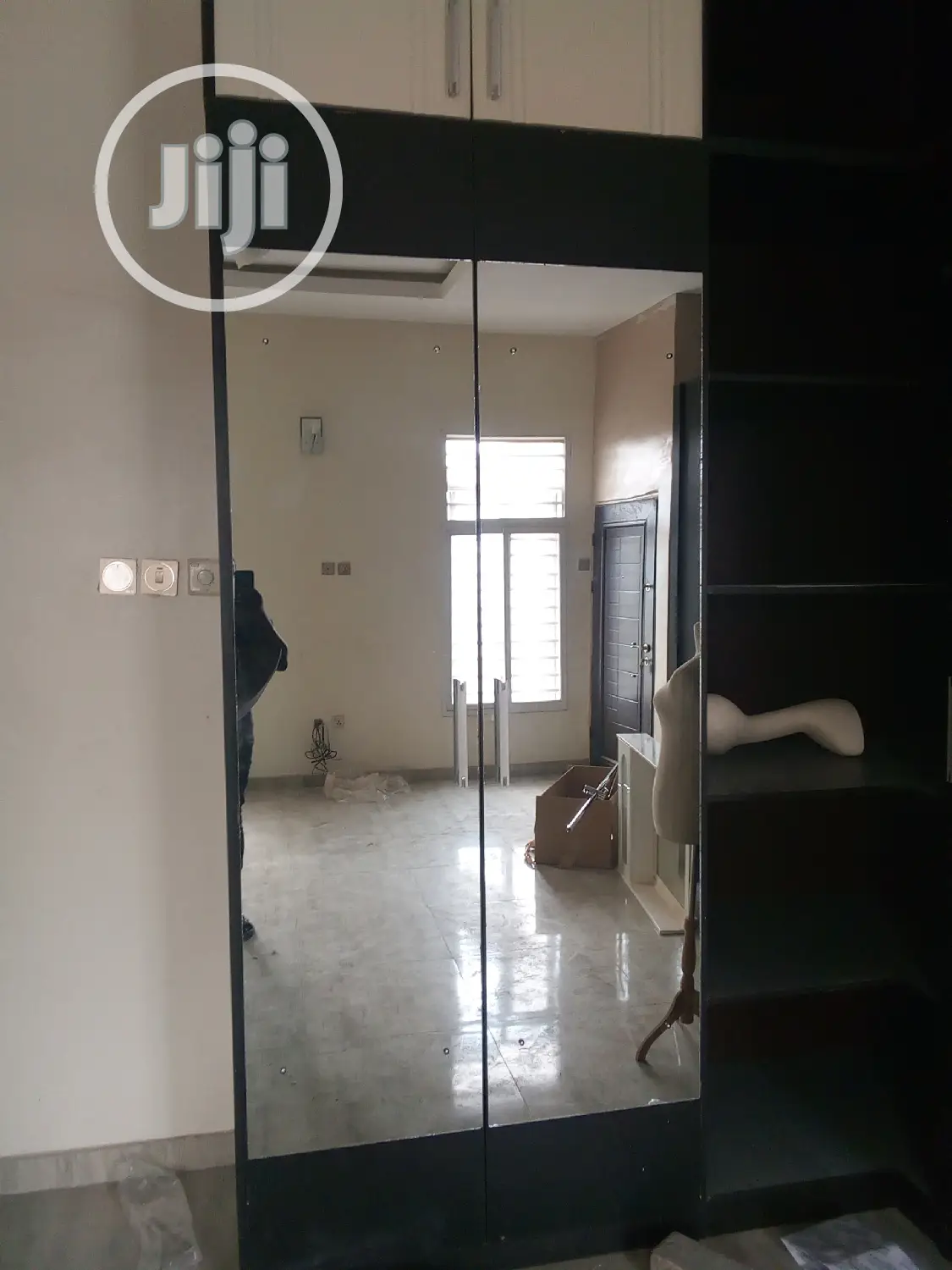 Mirror Glass