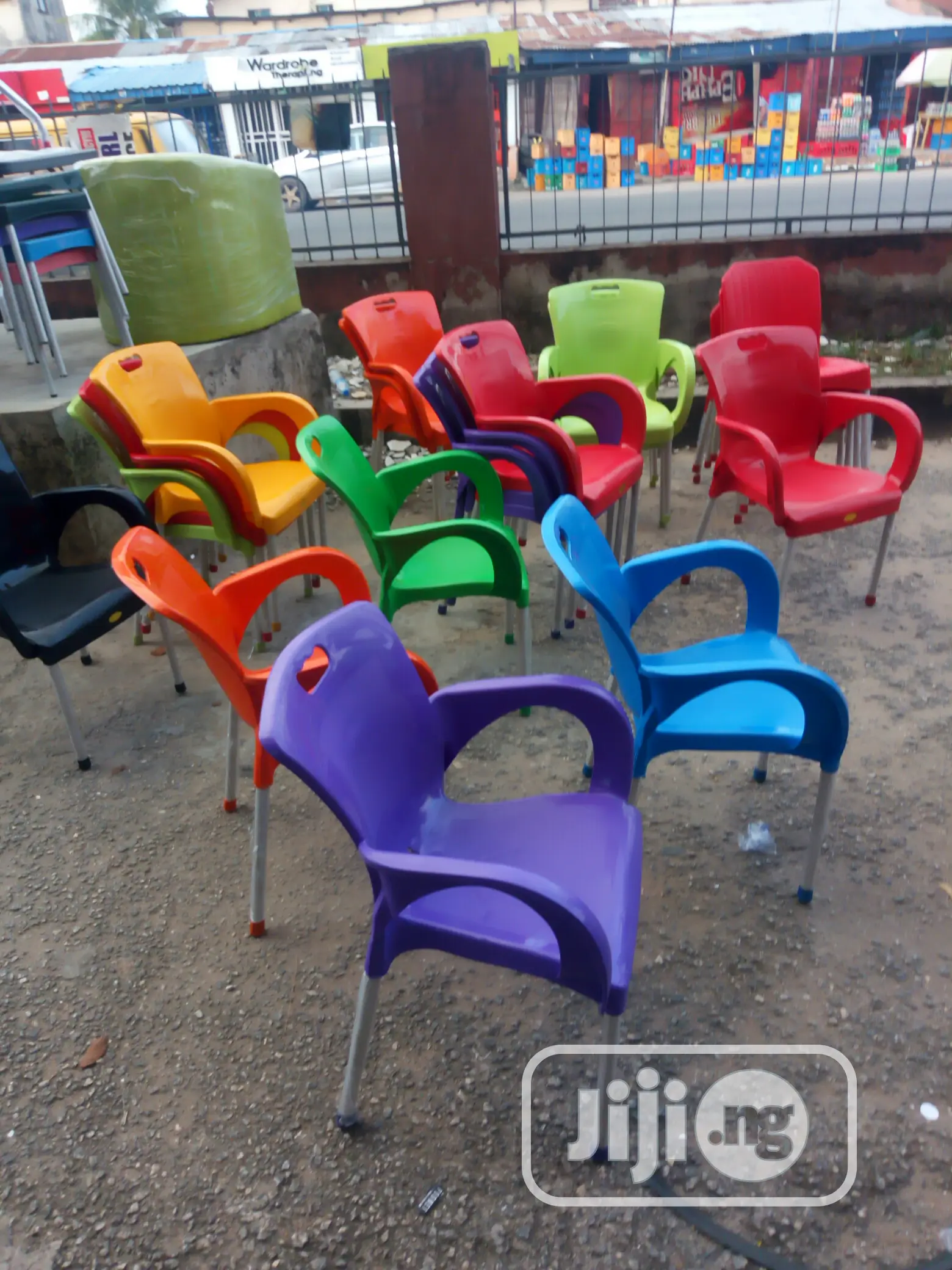 Strong Iron Leg Plastic Chair With Arm Rest