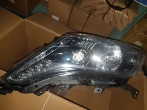 Headlamp for Toyota Land Cruiser Prado 2016