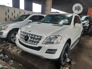 Mercedes-Benz M Class 2011 White
