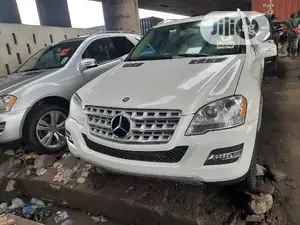 Mercedes-Benz M Class 2011 White