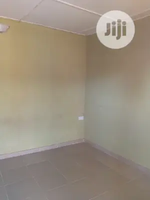1bdrm Bungalow in Ipaja for rent