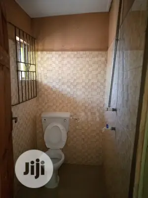 1bdrm Bungalow in Ipaja for rent