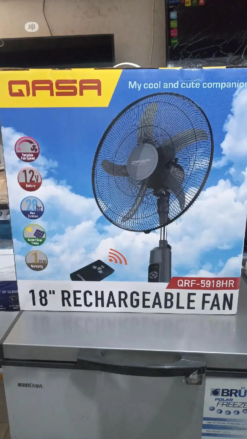 Qasa 18" Rechargeable Fan