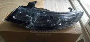 Kia Cerato 2010 Headlight