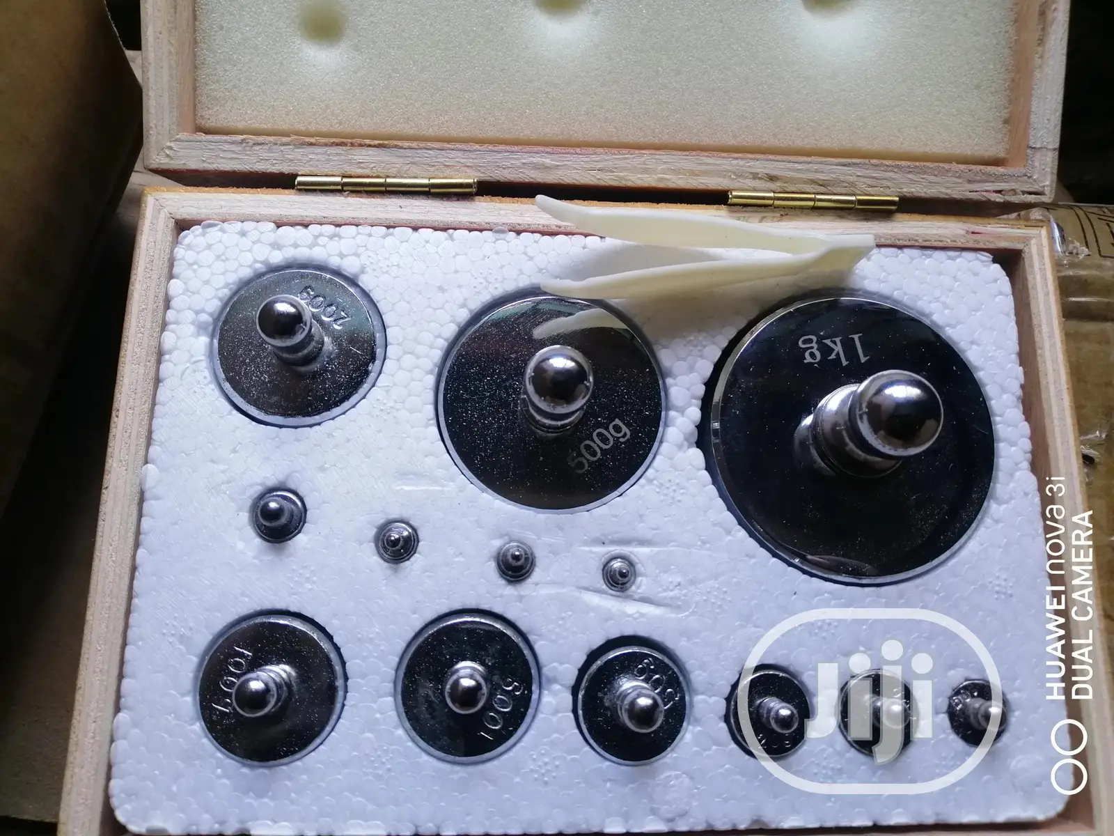 2000g Test Weight