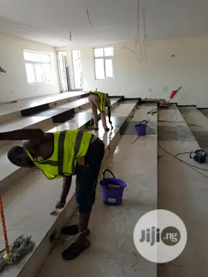 Deep Cleaning and Post Construction Cleaning