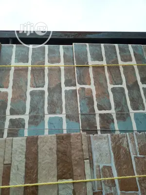 External Crack Wall Tiles