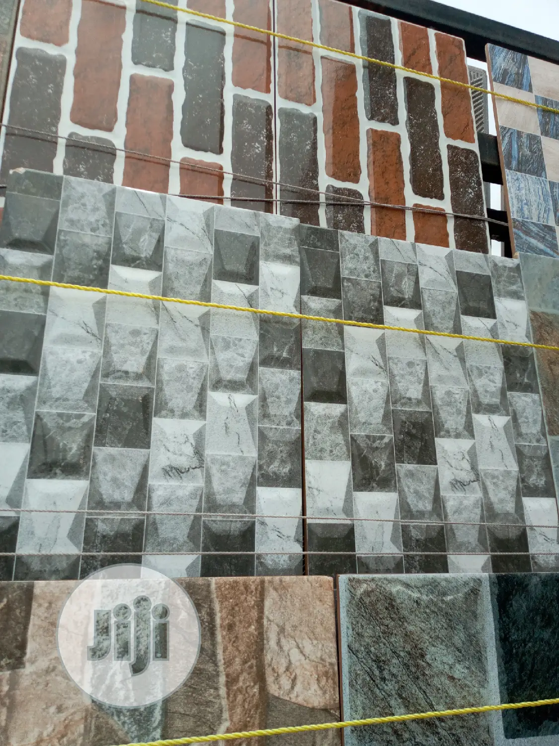 External Crack Wall Tiles