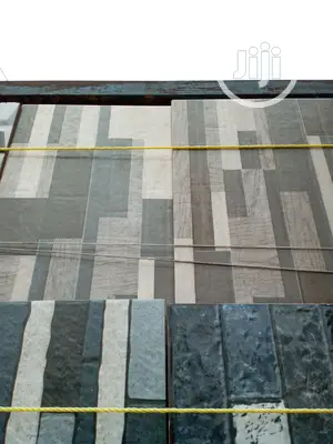 External Crack Wall Tiles