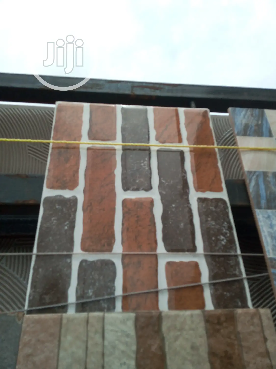External Crack Wall Tiles