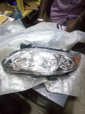 Headlamp For Toyota Corolla 2010