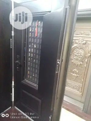 Kitchen Vent Door