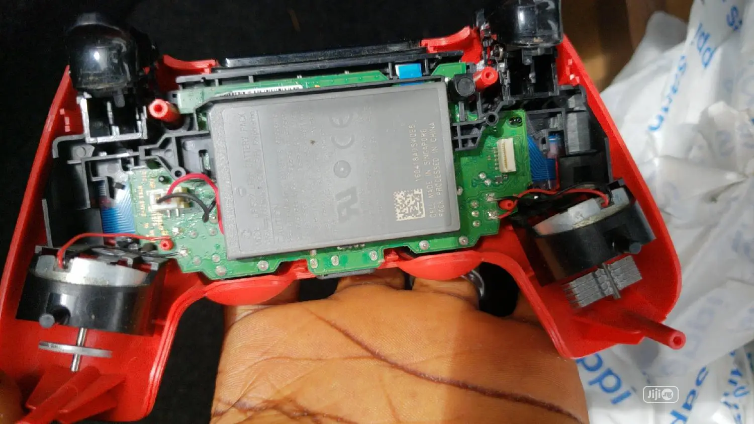 Repair Your PS4 / PS5 Consoles Controllers