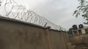 Hot Dip Galvanised Razor Wire