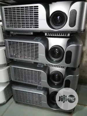 Fairly Used Hitachi Projector for Football Centers
