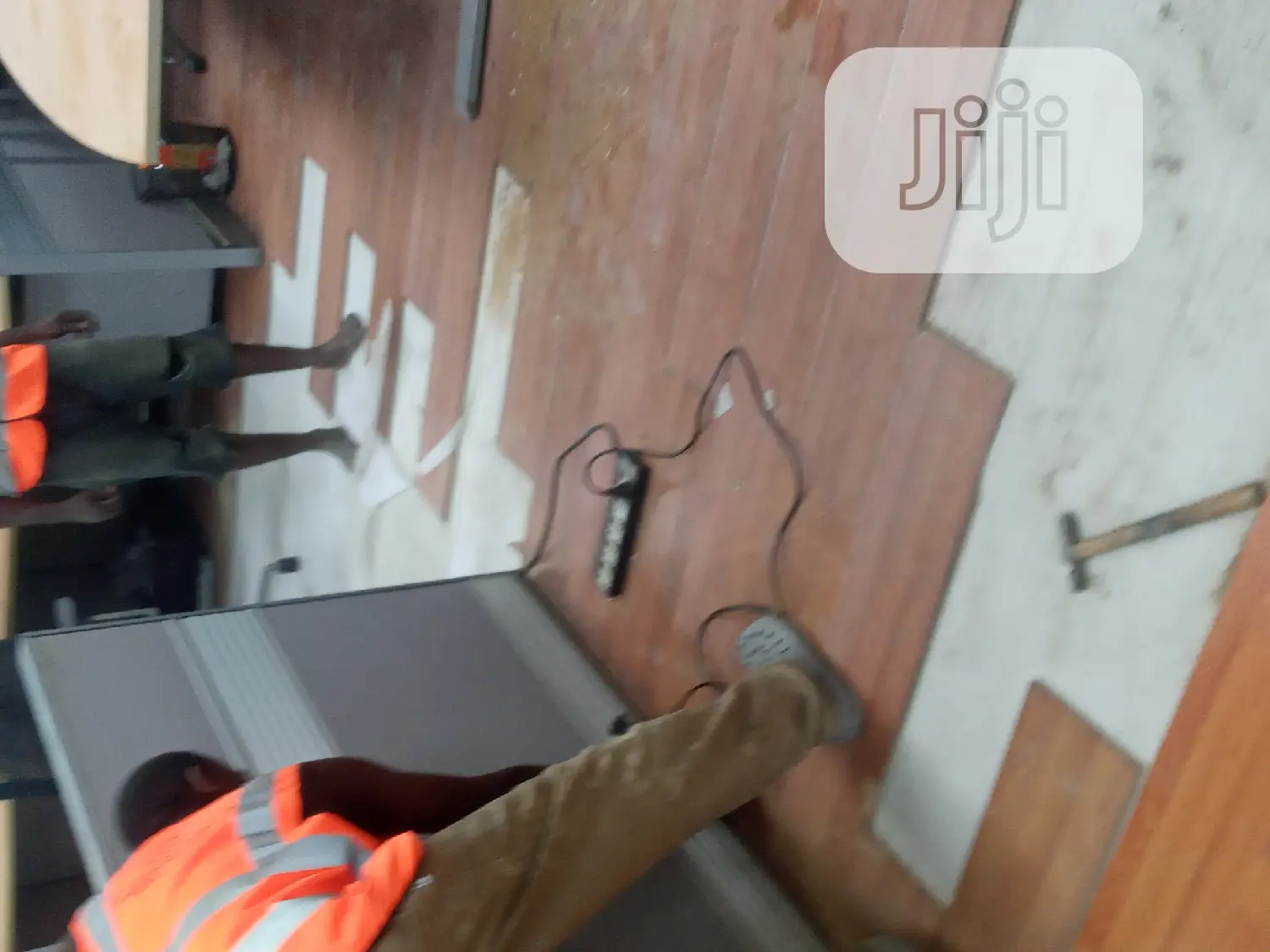 Laminated Wooden Floor Installation