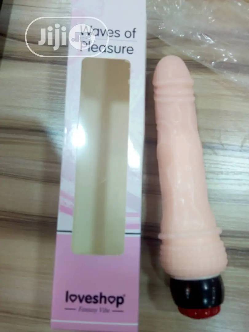 Realistic Pleasure Dildo