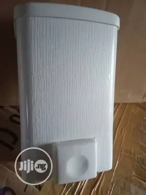 Soap Dispenser CLR 1